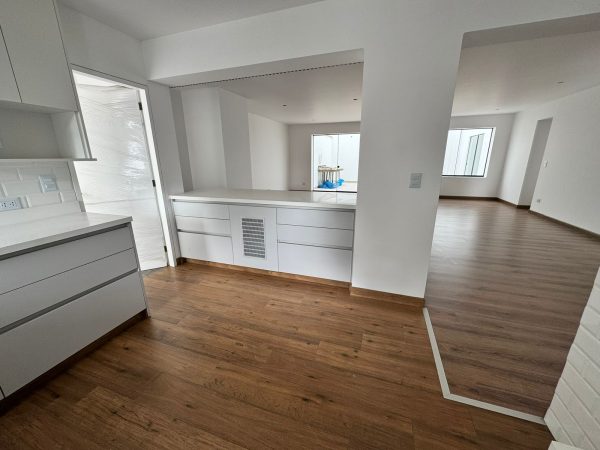 Flat 25