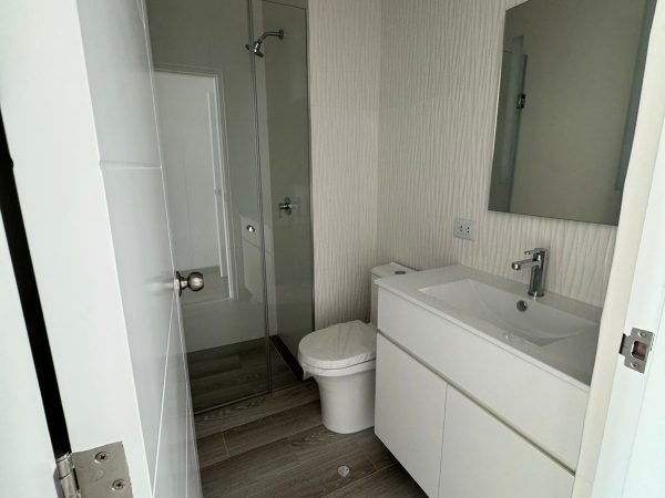 Flat 32