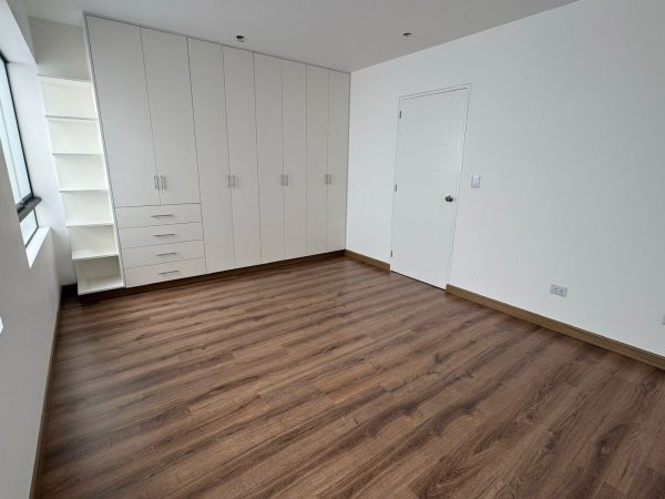 Flat 40